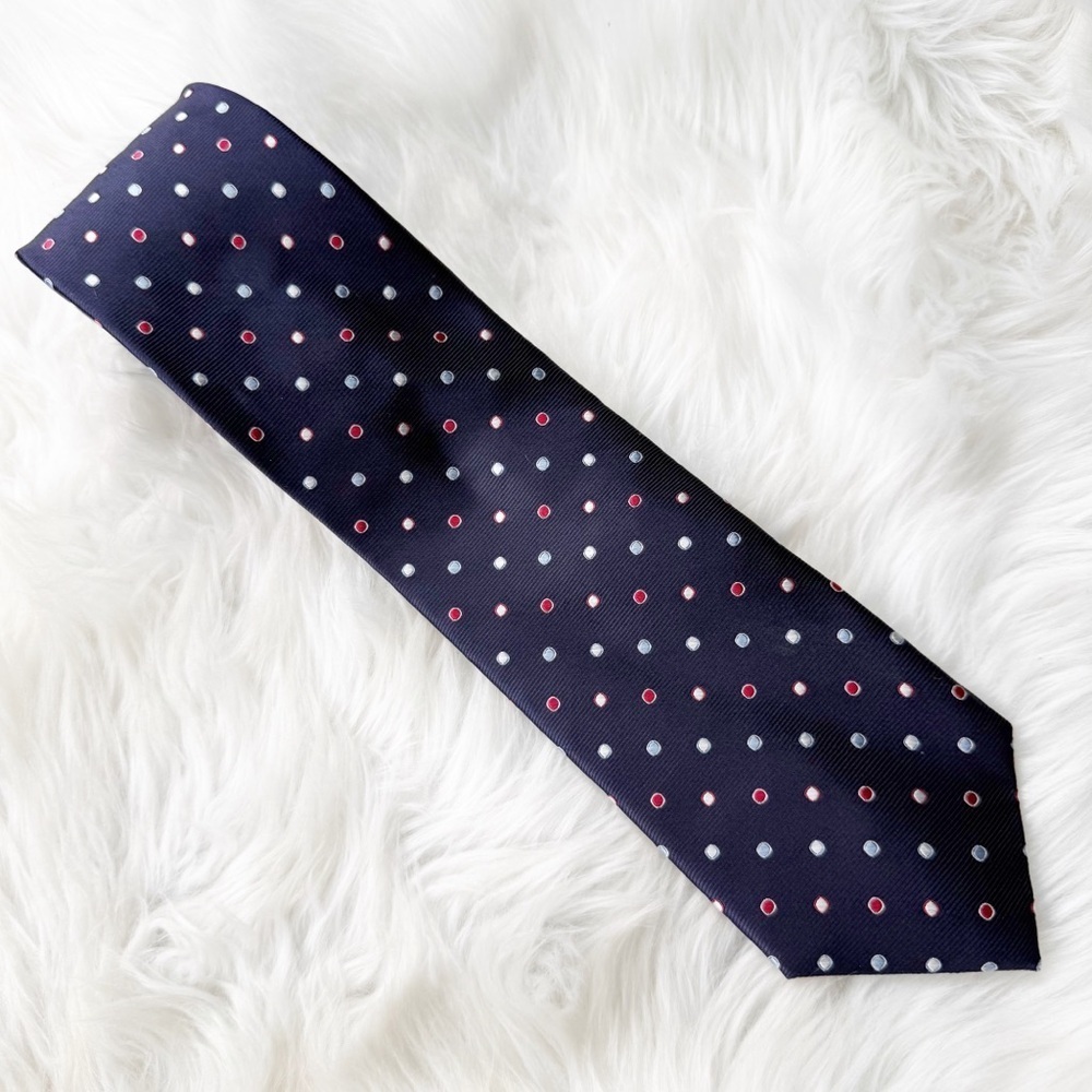 Paul Fredrick Tie Navy Blue Polka Dot 100% Silk Tie - Picture 2 of 6
